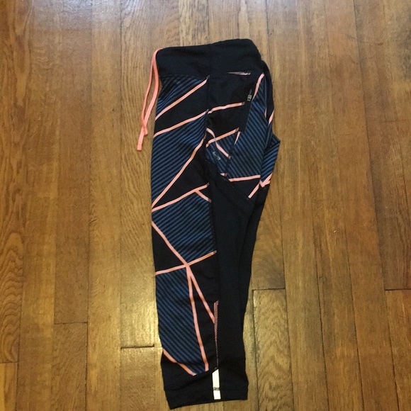 Champion Pants - 🧡🐚🌴Living Coral Workout Capri Leggings